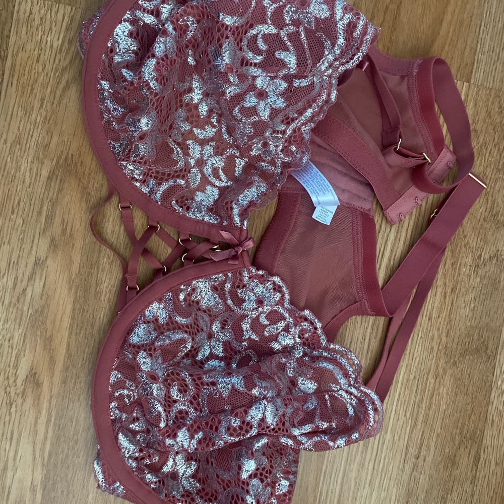 Like new lacy bra